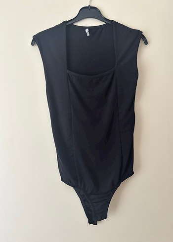 Siyah çıtçıtlı Kolsuz Body
