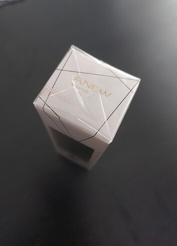 Beden Avon Anew Renewal Serum