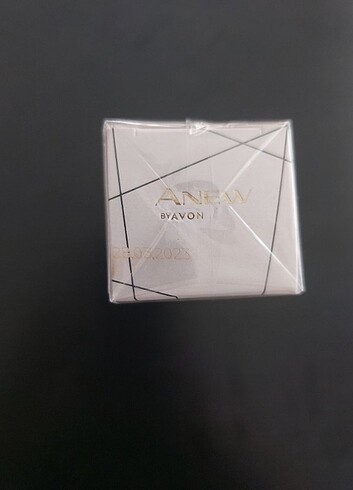 Beden Renk Avon Anew Renewal Serum