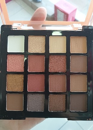 diğer Beden ROSE FAR PALETİ