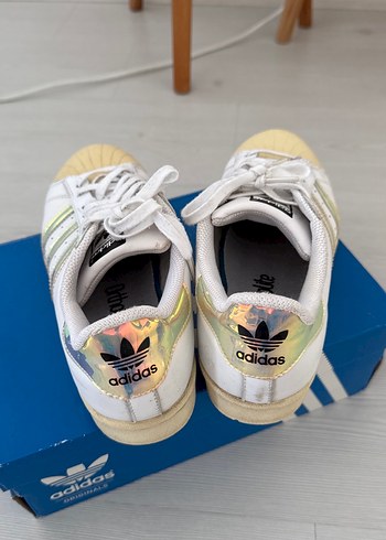 39,5 Beden beyaz Renk Beyaz Bağcıklı Adidas Spor Ayakkabı