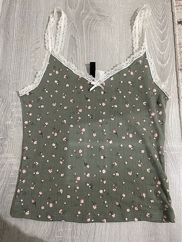 H&M Çiçekli Üst