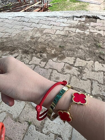 Beden Vancleef Çiçek bileklik