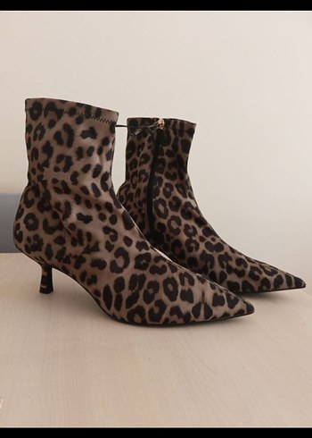 39 Beden Zara Leopar Desenli bot 39 numara