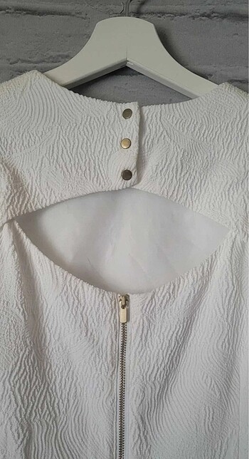 H&M Kısa beyaz elbise