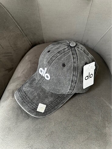 Alo yoga off - duty cap