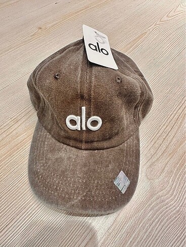 Alo yoga off - duty cap