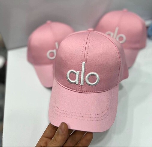 Alo yoga off - duty cap