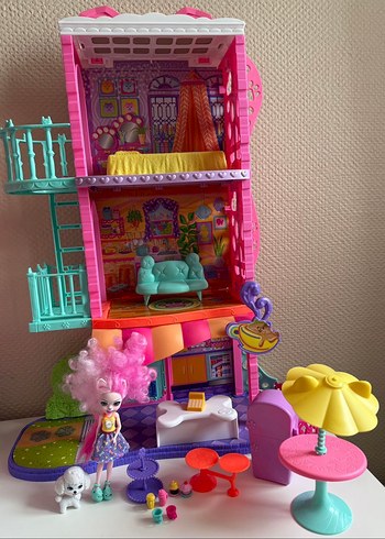 Enchantimals şehir evi ve kafe oyun seti