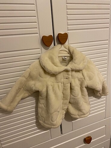 LC Waikiki Kız bebek peluş mont