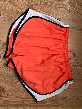 l Beden turuncu Renk Nike şort