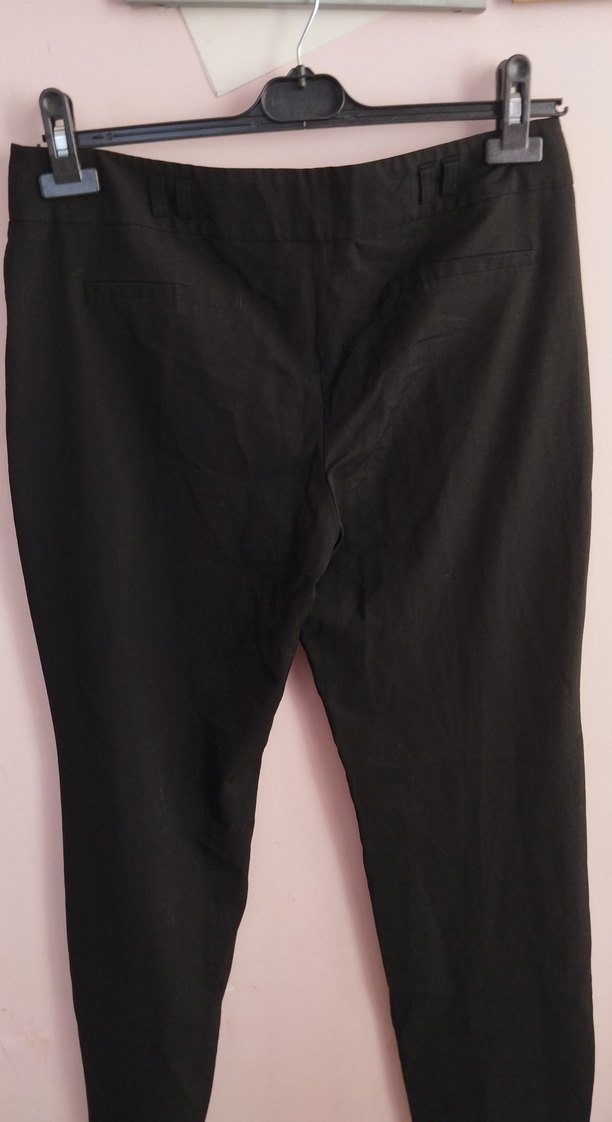 Kadın Siyah Midi Kumaş Pantolon - Görsel 3