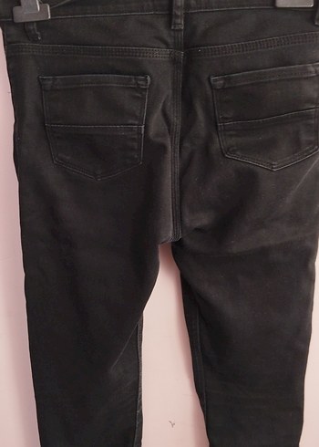 Siyah Düğmeli Kadın Kot Pantolon - Görsel 3