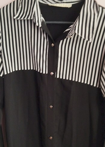 Düğmeli Siyah Beyaz Çizgili Kadın Gömlek - Görsel 3