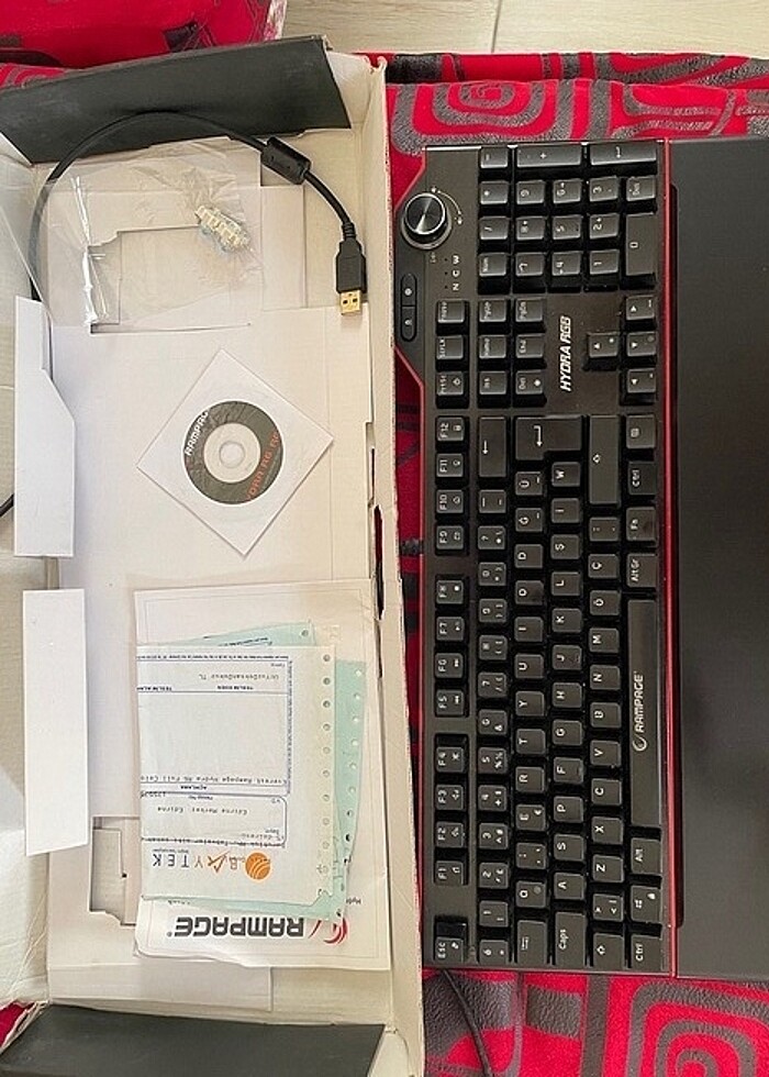 Rampage RGB R6 Full RGB mekanik oyuncu klavye - Görsel 2