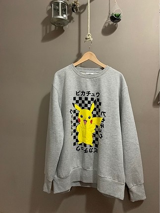 Pokemon sweatshirt