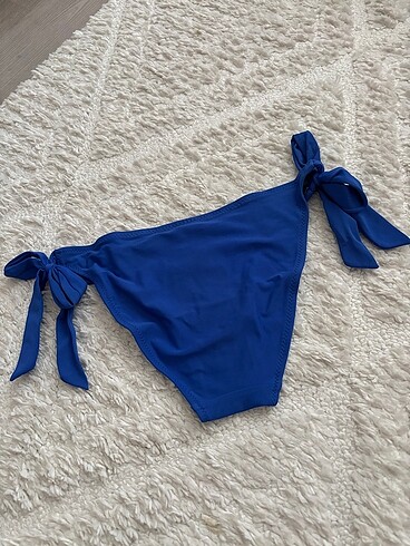 38 Beden Bikini Altı