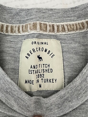 m Beden Abercrombie & fitch tshirt