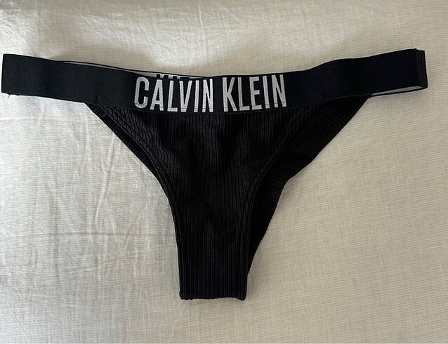 Calvin Klein bikini altı