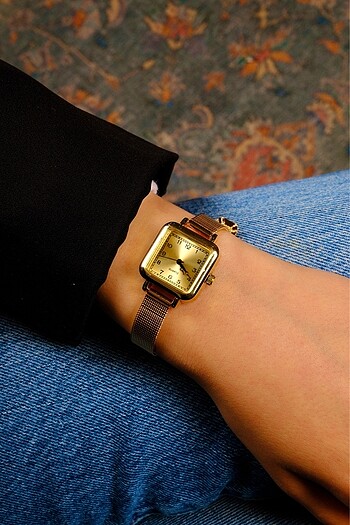 Gold Hasır Kordon Minimal Kadın Kol Saati
