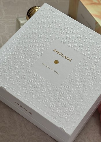  Beden Renk Amouage Honour 43 Kadın Parfümü