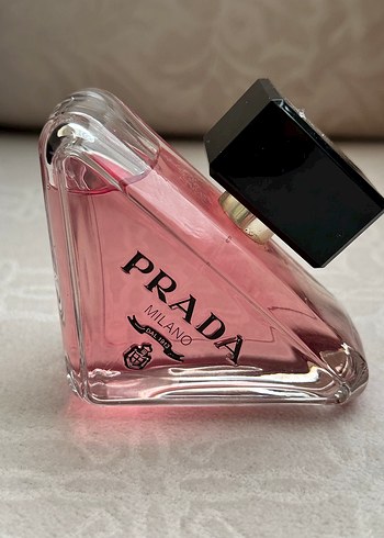 Prada Versace Crystal Noir Kadın Parfümü ve prada paradoxe klasik 90ml