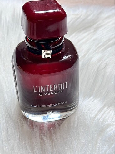 GIVENCHY Linderdit rouge 80 ml edp