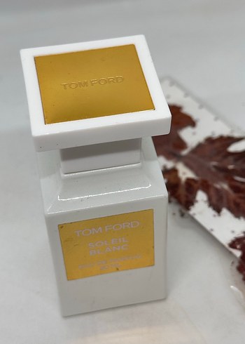 Tom Ford Soleil Blanc Kadın Parfümü 50 ml - Görsel 2