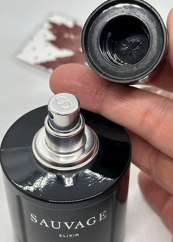 Dior Sauvage Elixir Erkek Parfümü 60 ml edp - Görsel 4