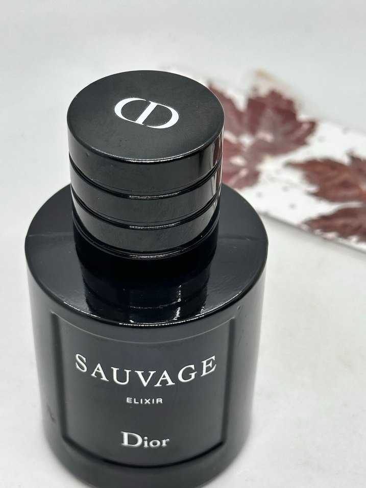 Dior Sauvage Elixir Erkek Parfümü 60 ml edp - Görsel 2