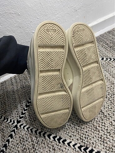 40 Beden Adidas orijinal ayakkabı