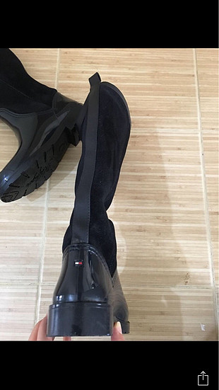 Tommy Hilfiger yağmur çizmesi