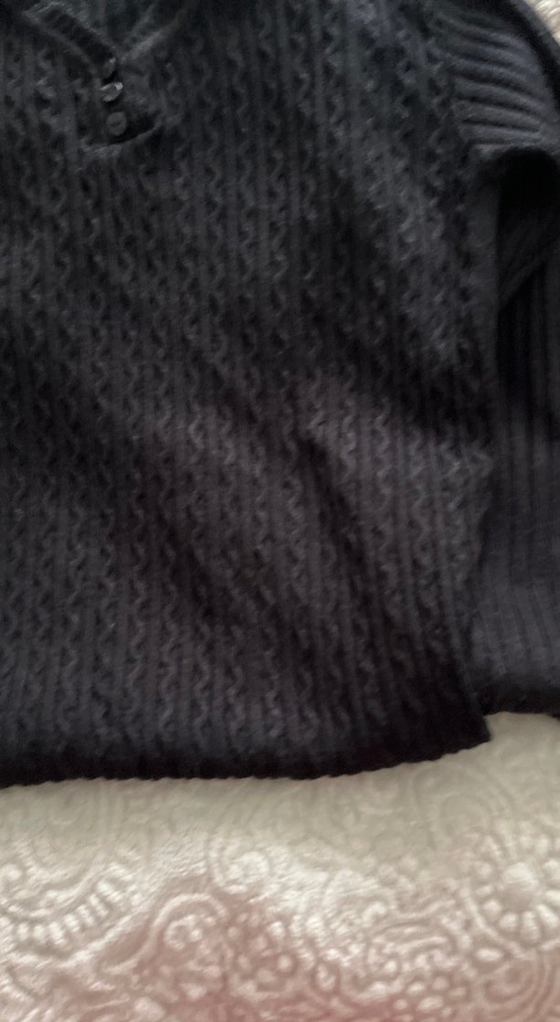 Siyah Düğmeli Örgü Kadın Kazak - Görsel 4