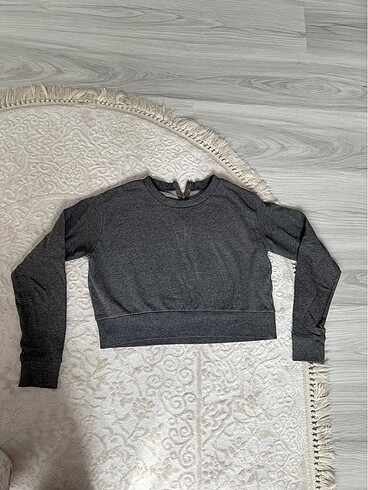 Crop sweatshirt