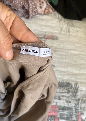 Bej Renkli, Vücuda Oturan Krop - Görsel 3