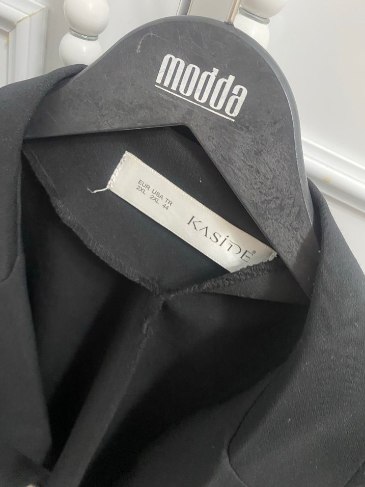 Saten Görünümlü Siyah Mini Kadın Blazer - Görsel 2