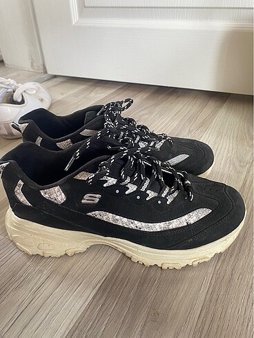 SKECHERS SPOR AYAKKABI 40