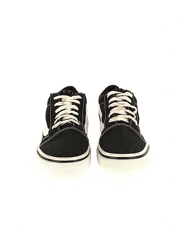 38 Beden Vans Spor Ayakkabı %70 İndirimli.