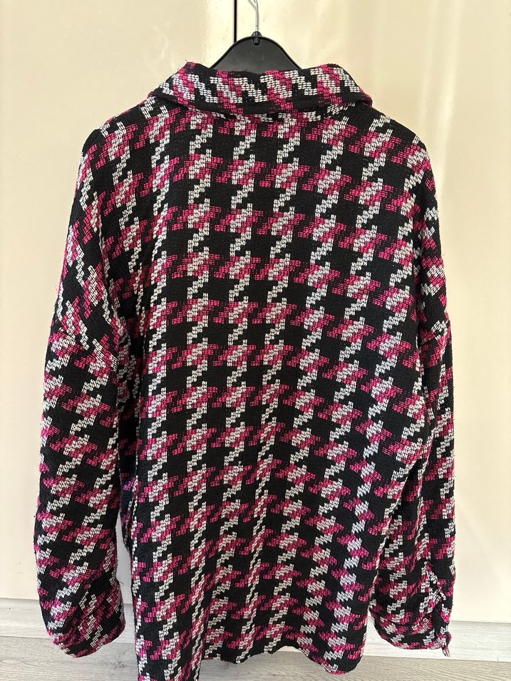 Uzun Kollu Pembe Desenli Kadın Gömlek - Görsel 2