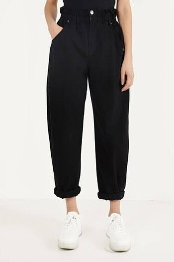 bershka beli lastikli mom jean