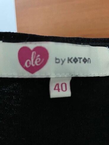 40 Beden Siyah kısa bluz t-shirt