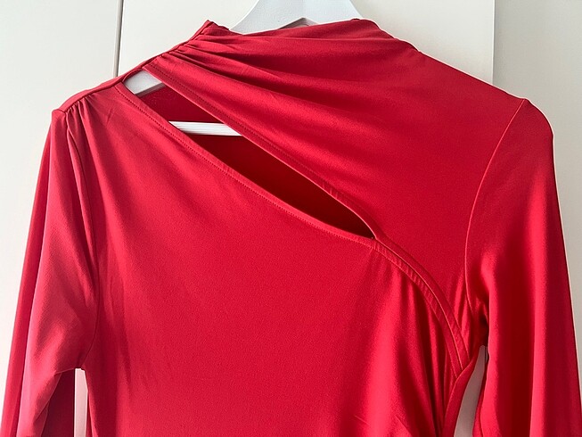 H&M YANDAN YIRTMAÇLI H&M UZUN ELBİSE