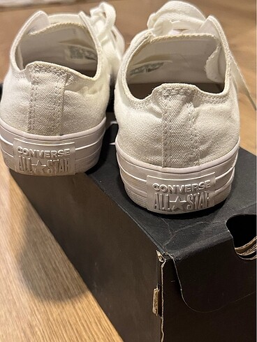 36,5 Beden beyaz Renk Converse Beyaz