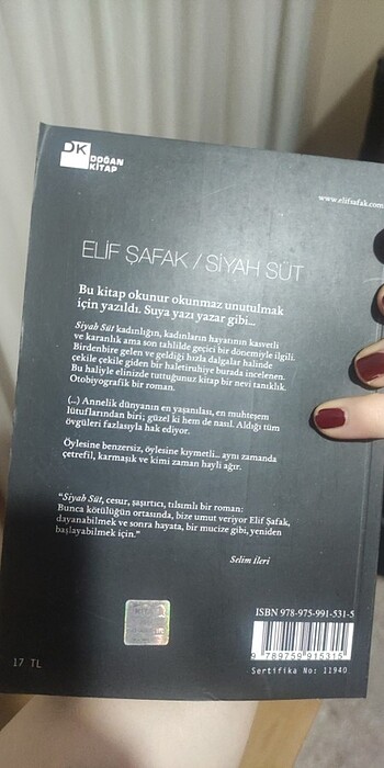  Elif Şafak - Siyah Süt 