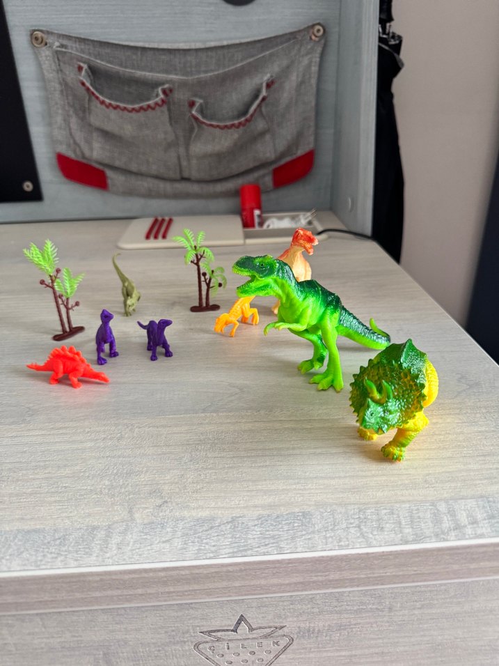 Renkli Dinozor Aksiyon Figürleri Seti - Görsel 2