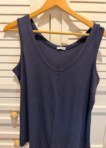 Kadın Lacivert V Yaka Kolsuz Bluz - Görsel 2