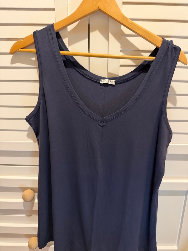 Kadın Lacivert V Yaka Kolsuz Bluz - Görsel 2