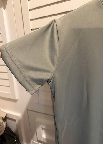 Gri Kısa Kollu Regular Fit Kadın Tişört - Görsel 4