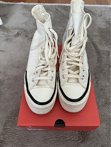 38 Beden beyaz Renk Converse Spor Ayakkabı