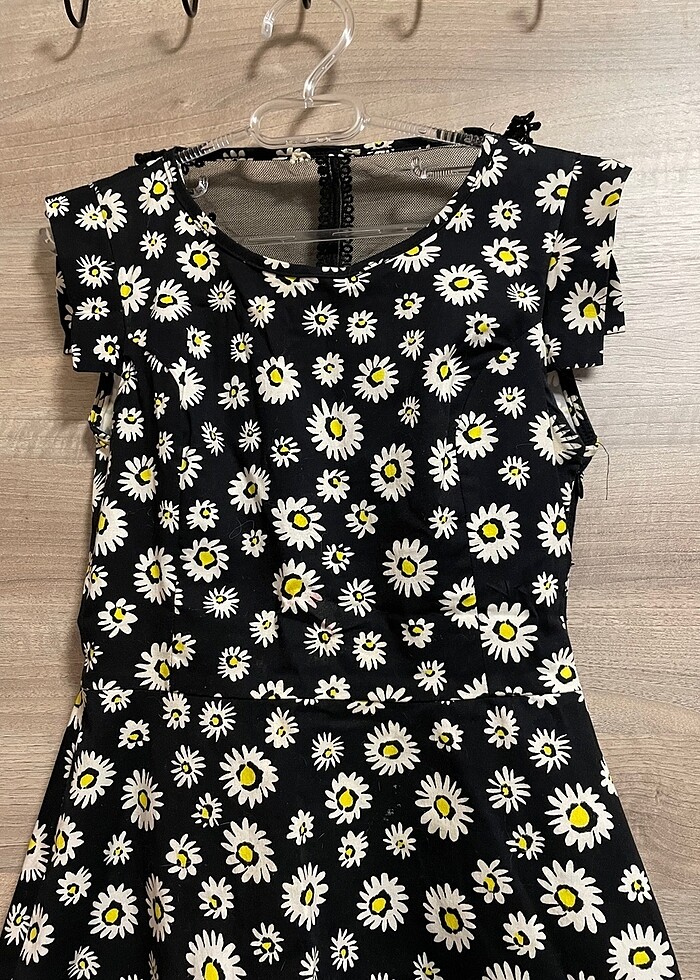 Çiçekli yazlık elbise - Görsel 2